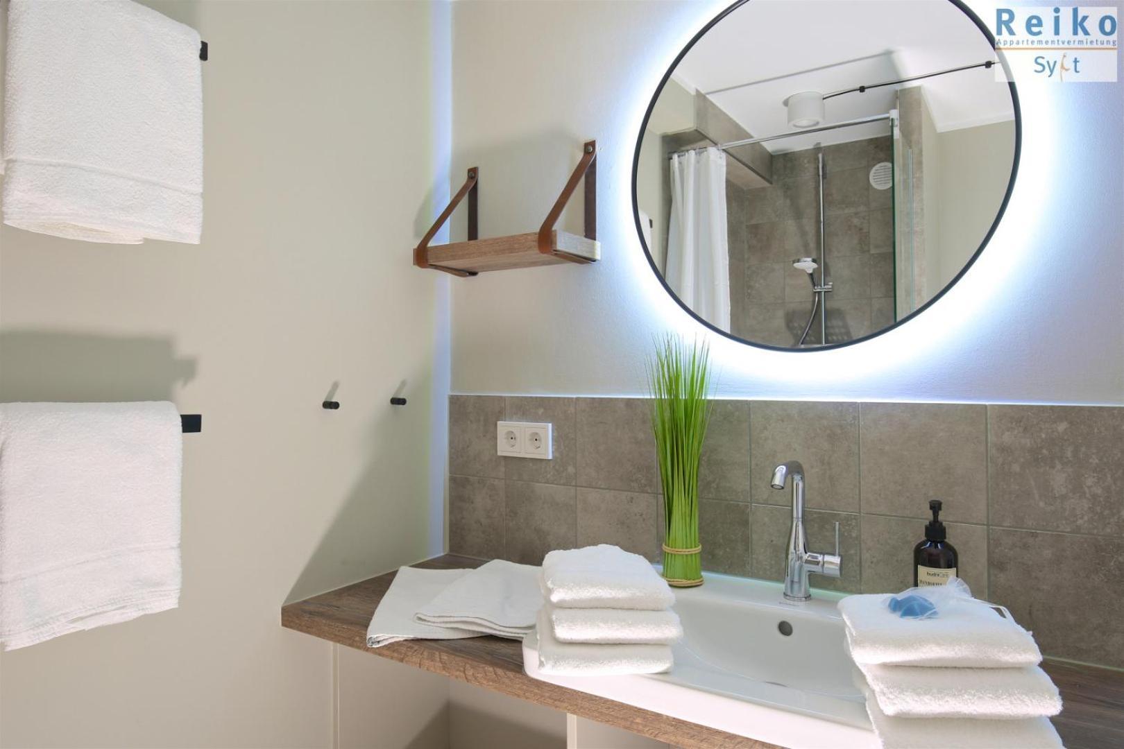 Apartment 1-55, Seeseite, Haus Metropol, 3etage